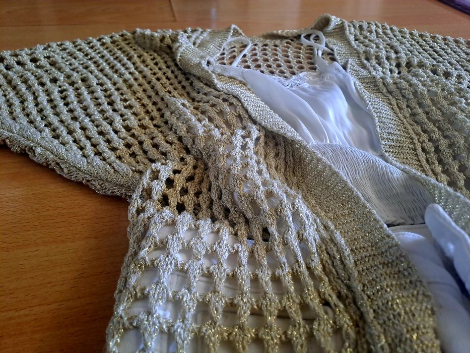 Златист кафтан плетиво