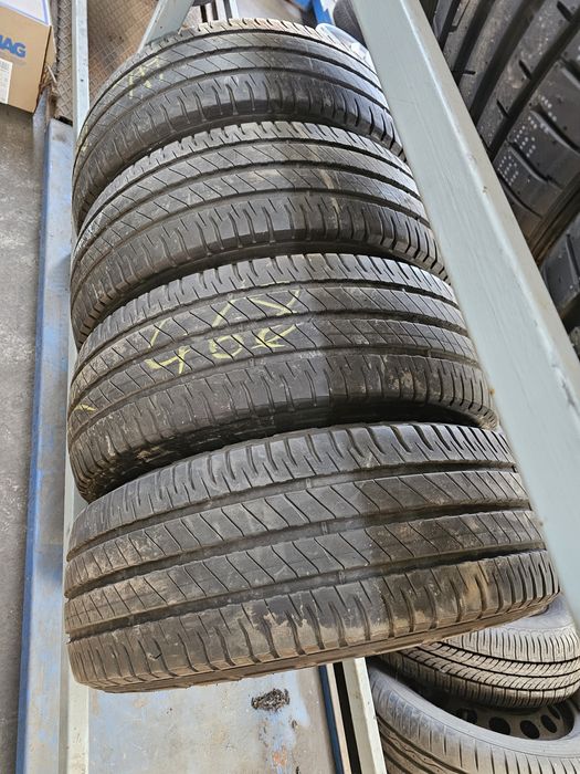 235/65R16 C Michelin DOT 2023