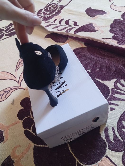 38 размер тойға кигенде әдемі болады