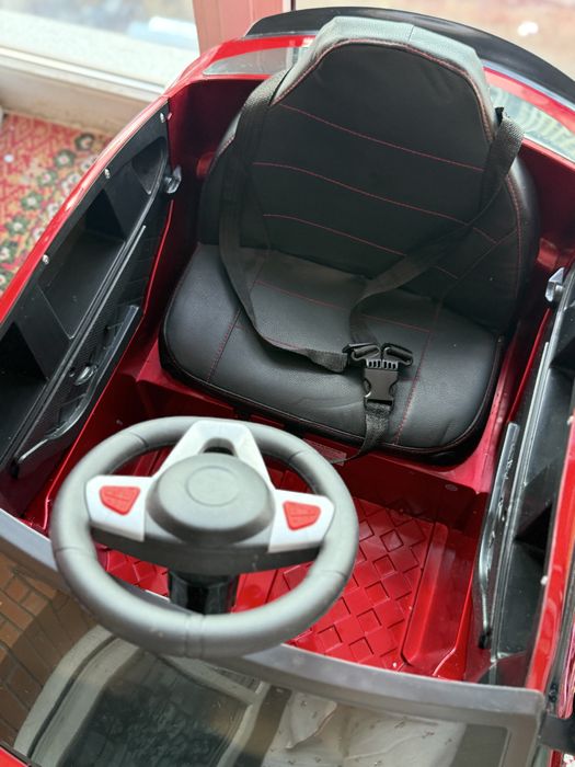 Детский электромобиль