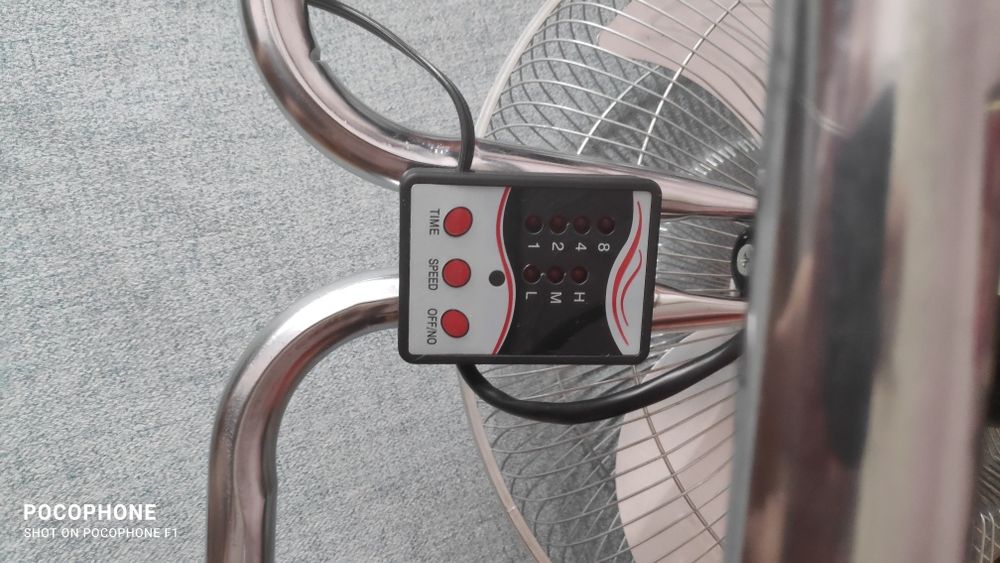 Ventilator de podea.