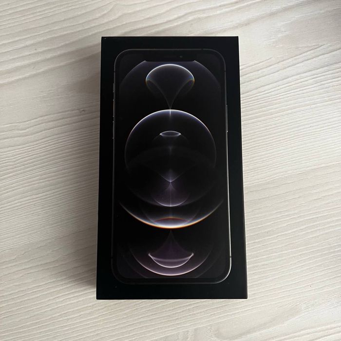 Продам Iphone 12 PRO