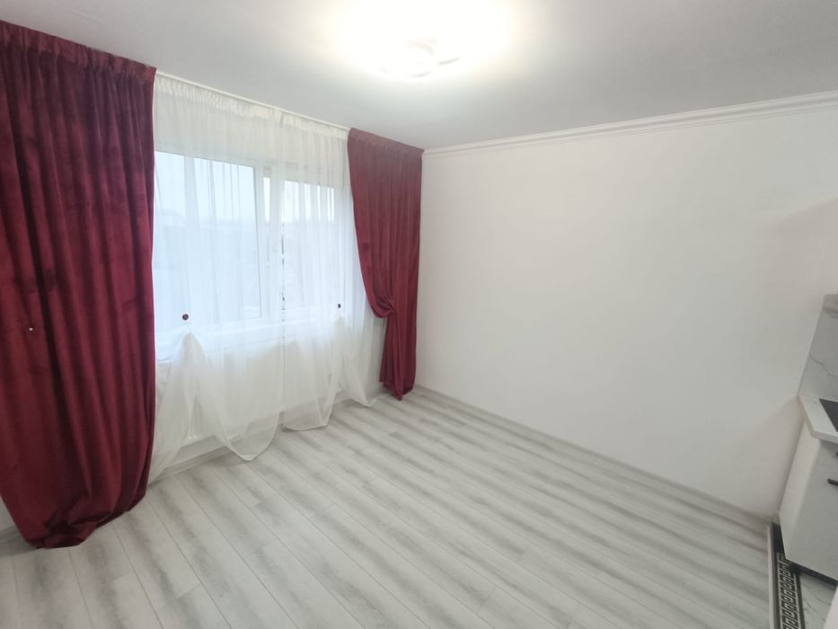 Vand Camera de Camin Silk District