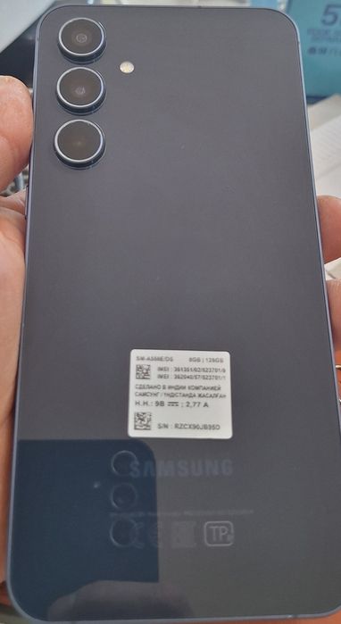 Samsung GALAXY  A55 
Sotiladi aybi yo hamma joyi radnoy xolati rasmda