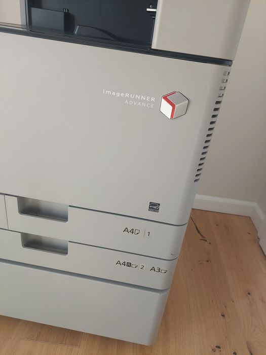 De vanzare imprimantă Canon  C3325i
