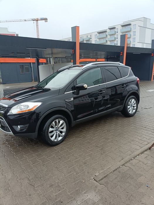 Vând Ford Kuga 2011