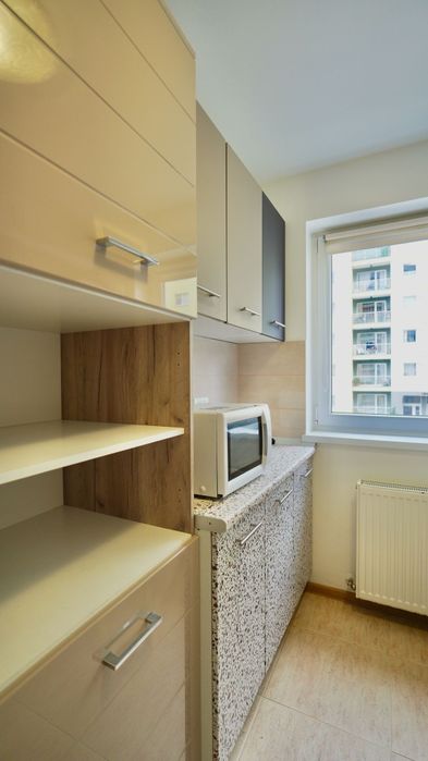 Inchiriez apartament regim hotelier