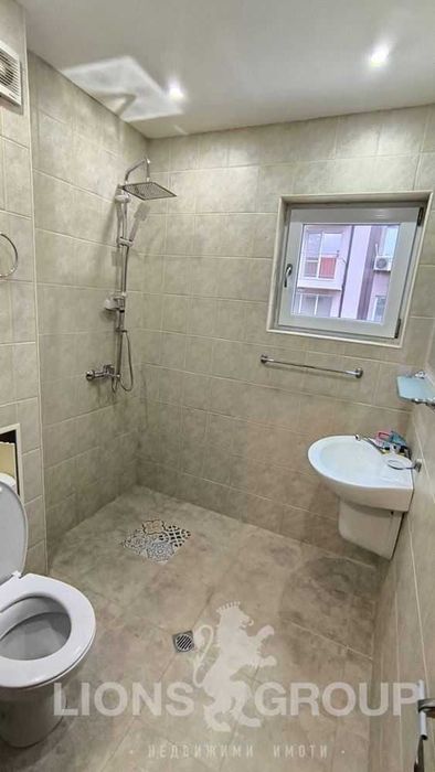 Дава се под наем Четиристаен апартамент в Варна, Погреби - 120 кв.м за 714 € - Снимка #16