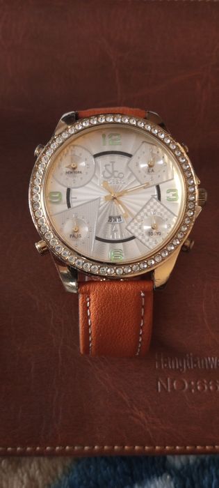 Кварцевые часы (унисекс)