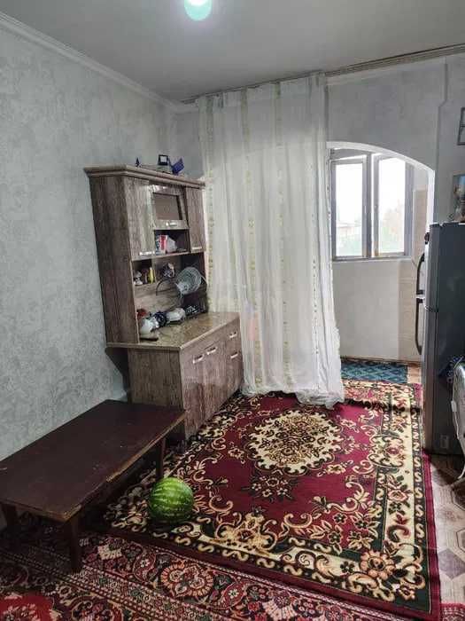 Продается 1 комнатная кв-ра бывш.общежитие ор. АкадемияМВД Карасу-6 O1