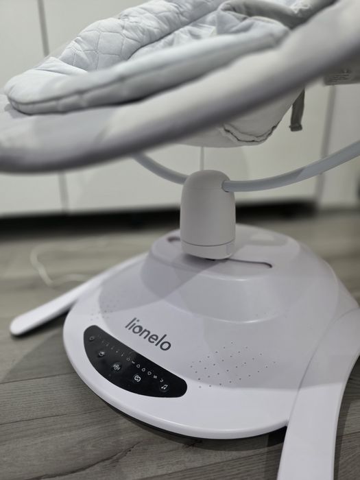 Balansoar 2 in 1 cu landou Lionelo bella