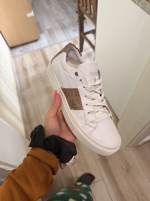 Дамски обувки Guess