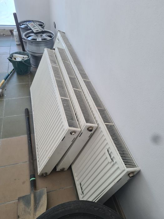 Lot 15 calorifere tablă