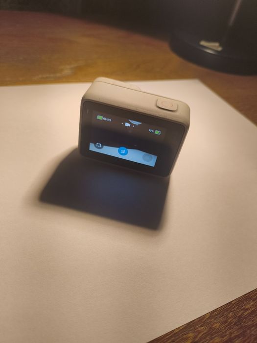 Go pro hero 7 white
