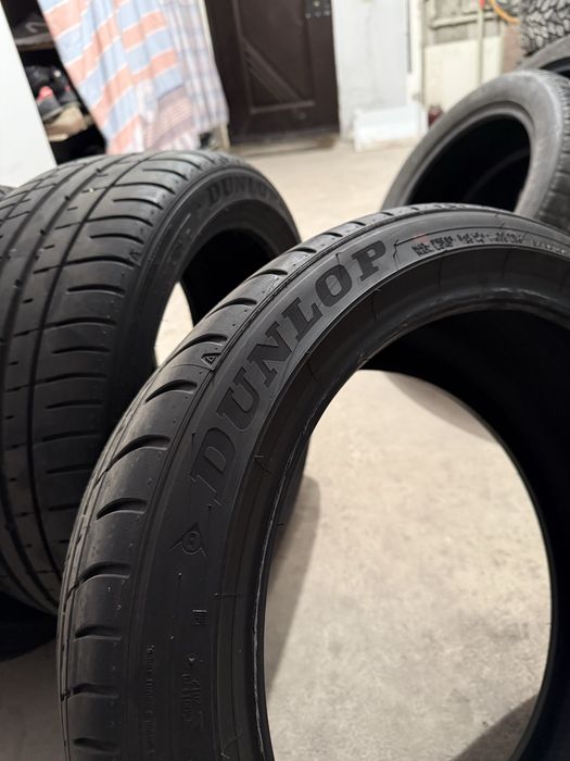Шины летние Dunlop 245/40/18