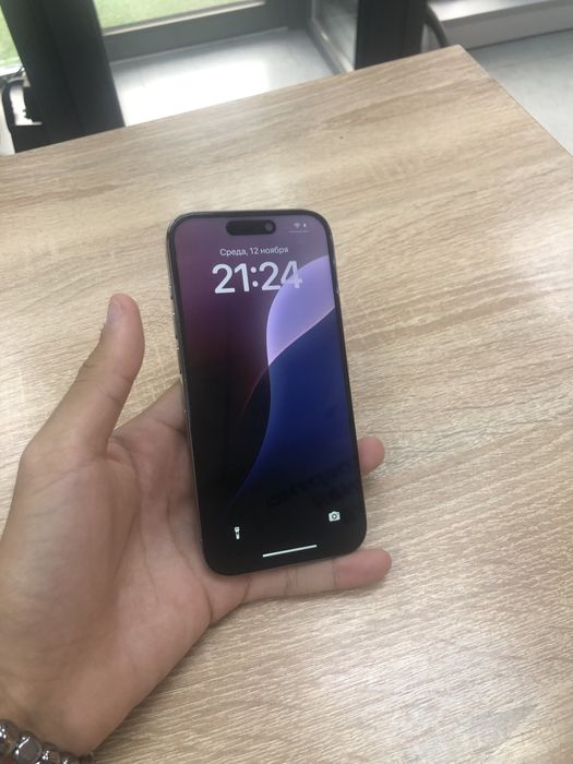 Iphone  15 про 8/128гб  (A4)