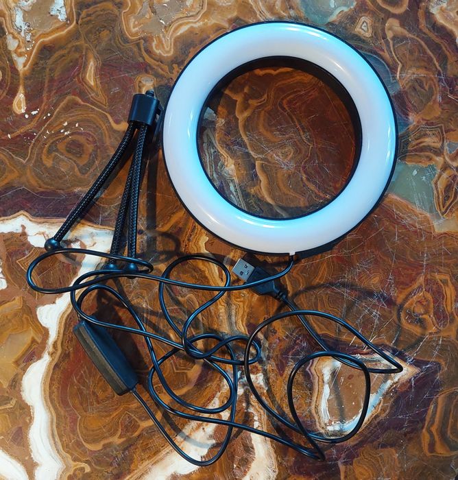Ring light lampa circulara cu trepied