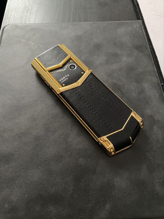 Telefon Vertu Signature Bentley