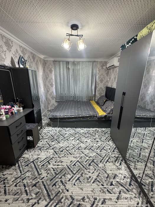 1 xona 2 qilingan kvartira sotiladi Fargona
