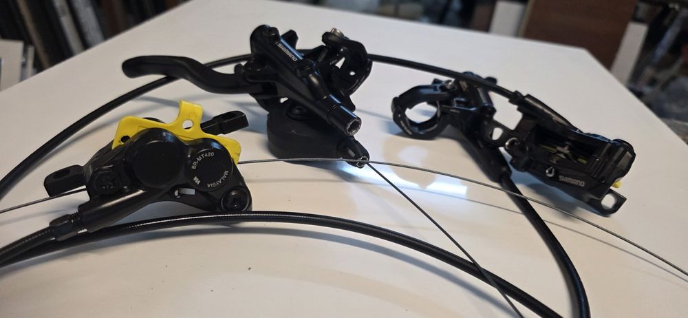нови 4бутални спирачки Shimano MT420
