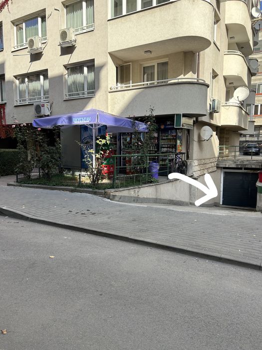 Дава се под наем Гараж / Паркомясто в София, Изток - 18 кв.м за 125 € - Снимка #1