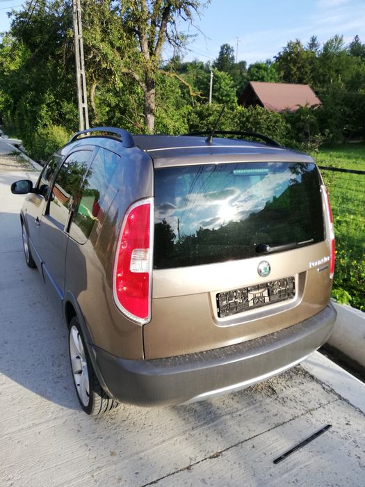 SKODA Roomster 2013 — imagine 4