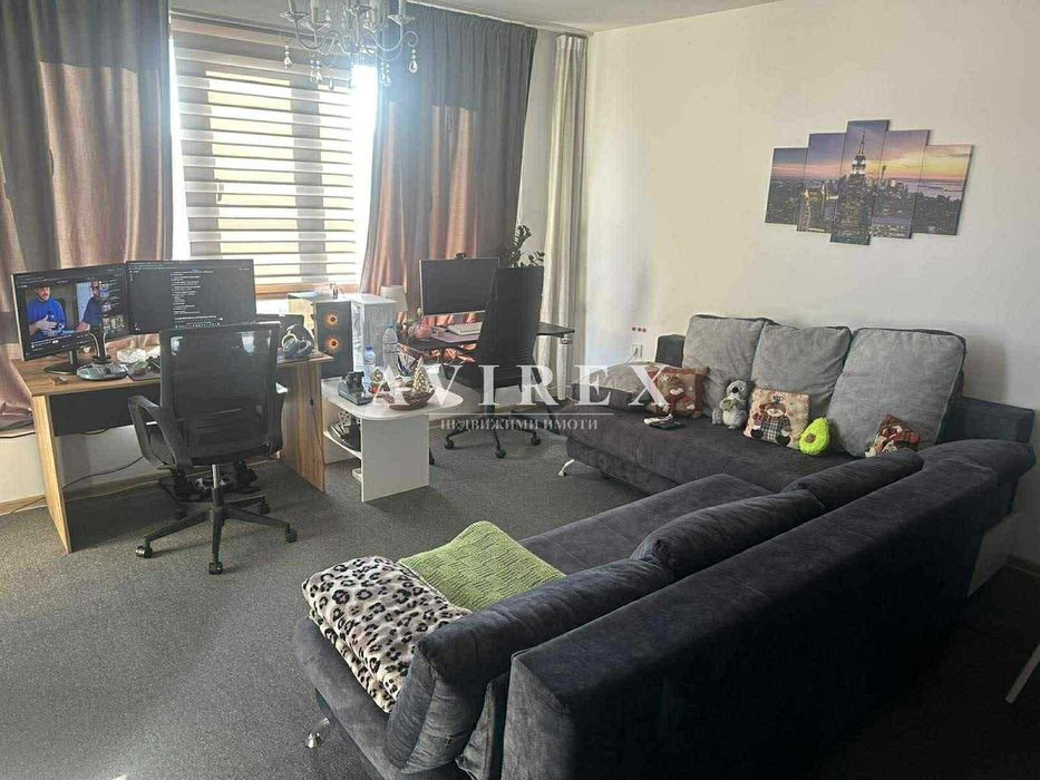 Продава се Двустаен апартамент в Пловдив, Остромила - 71 кв.м за 1006 €/кв.м - Снимка #8