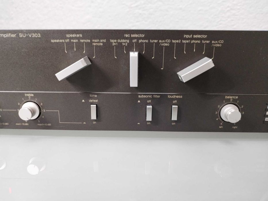 Amplificator technics SU-V303