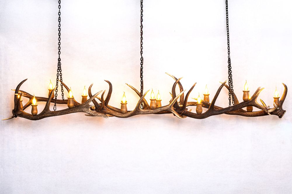 Ръчно изработени полилеи от еленови рога!