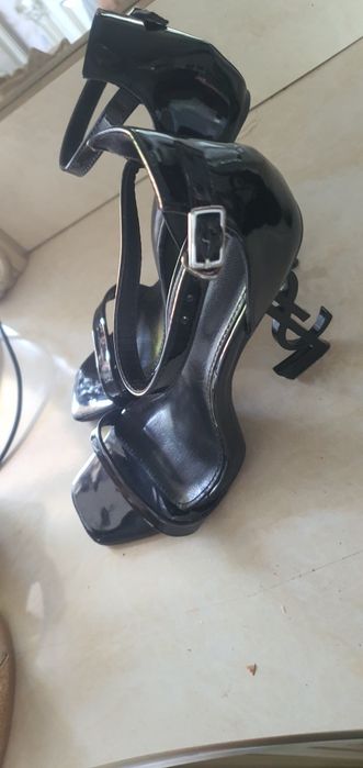 Jeskiy Tufli 36 razmer