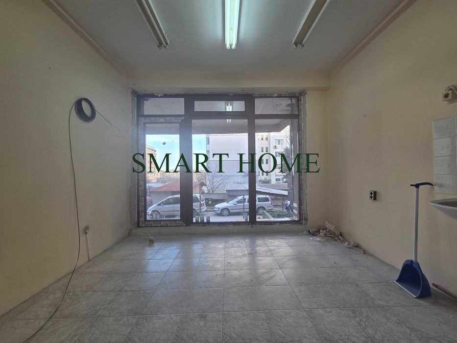 Продава се Офис в Горна Оряховица - 15 кв.м за 510 €/кв.м - Снимка #1