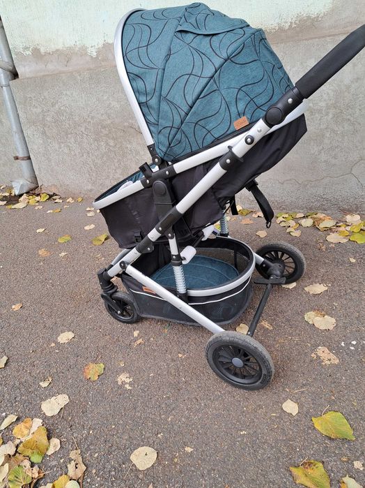 Vand cărucior bebe