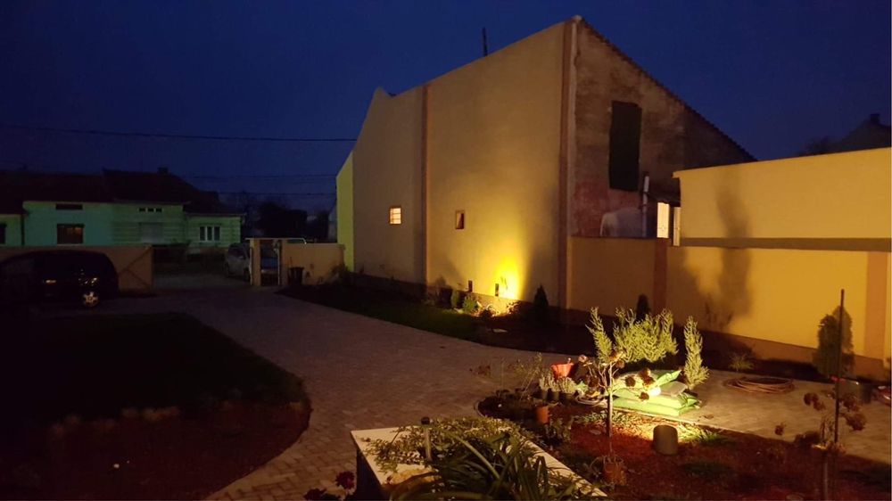 Vilă , Casă de vânzare