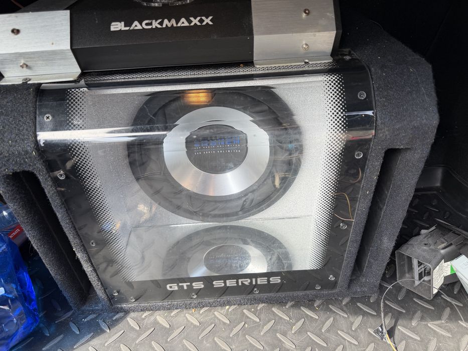 Subwoofer auto crunch gts si statie blackmaxx