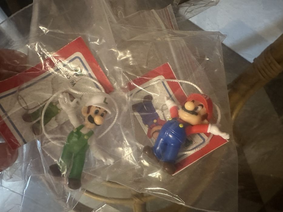 Игрушки кинлер, марио !!!