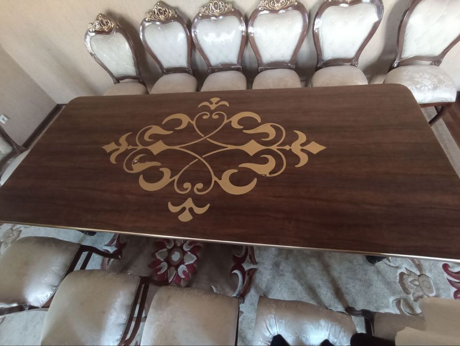 Стол стулья хороший состояние