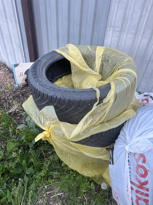 Продам резину на 225/55 r19