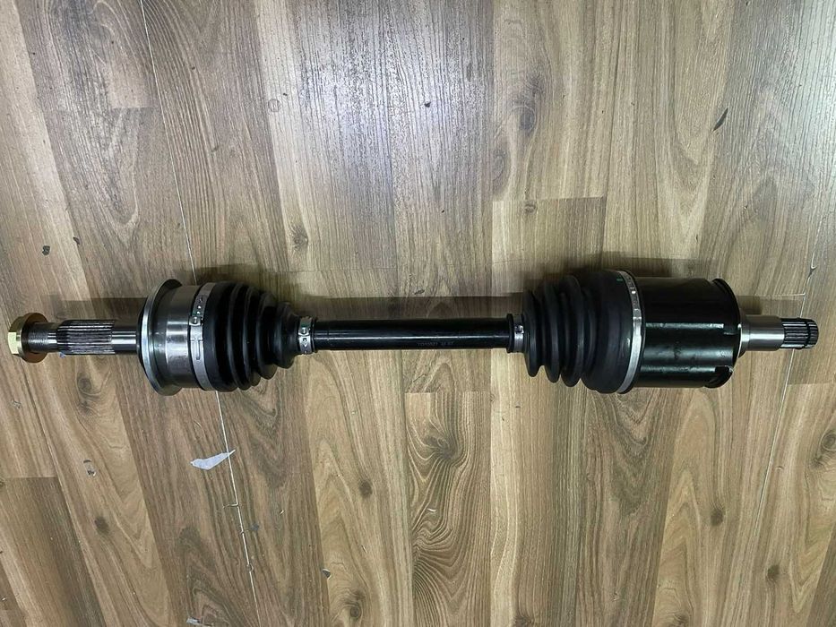 Привод в сборе гранаты на Subaru Impreza