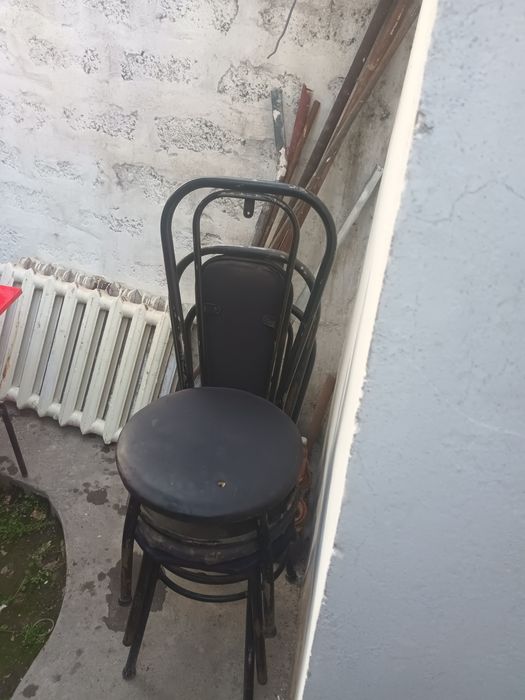 Стол стулья сотилади холати идял