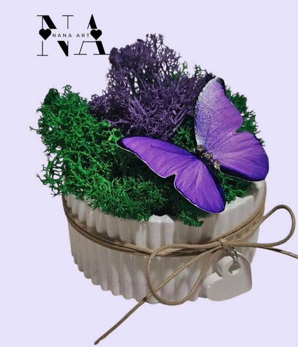 Кашпа със скандинавски мъх