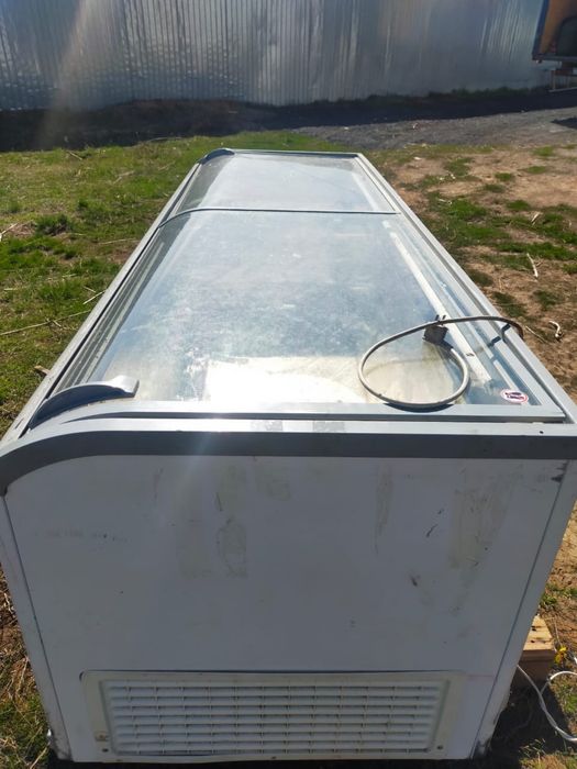 Продам морозильник