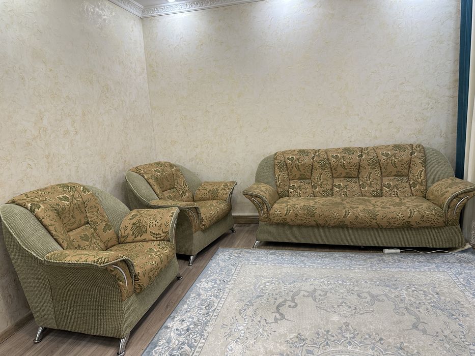 Продам диван и 2 кресла