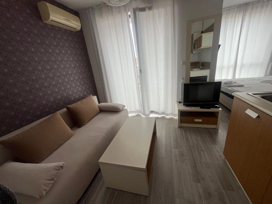 Продава се Едностаен апартамент в к.к. Слънчев бряг - 40 кв.м за 1175 €/кв.м - Снимка #2