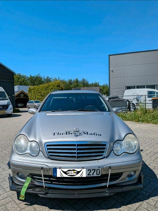MERCEDES-BENZ C-Class 2004