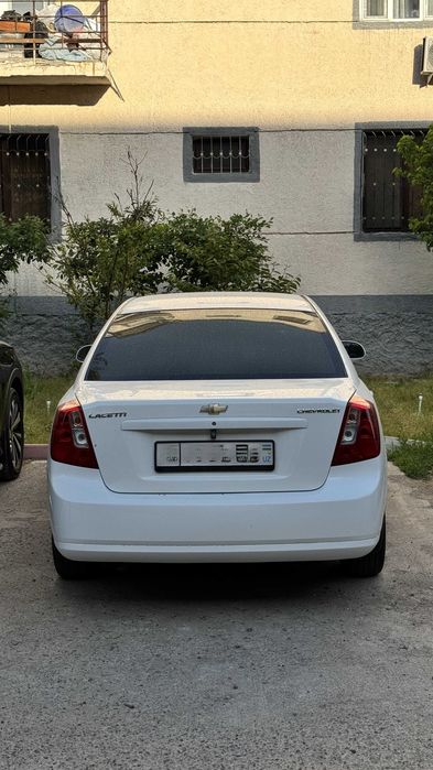 Продается Lacetti 2012 года