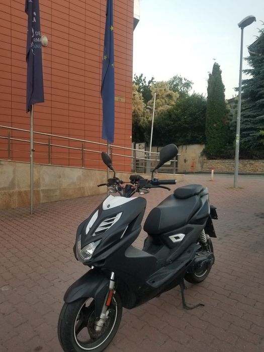 Scuter Yamaha Aerox