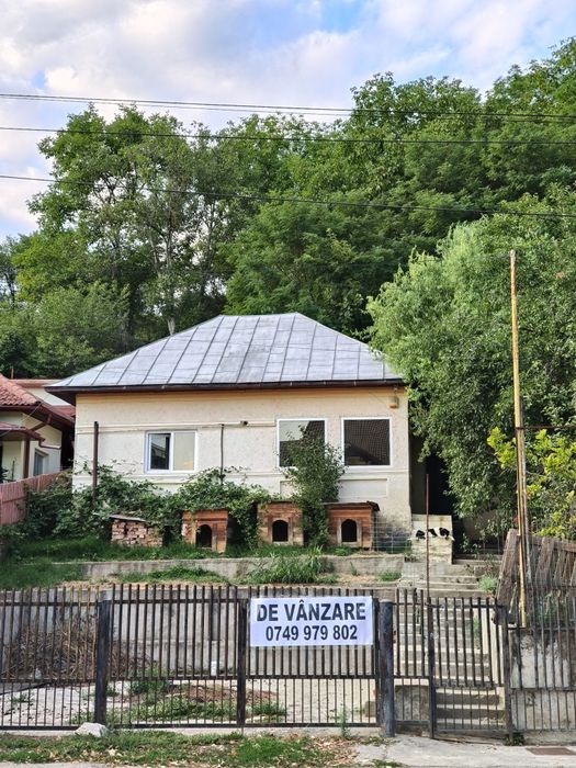 Vând Teren și Casa pe Știrbei Voda