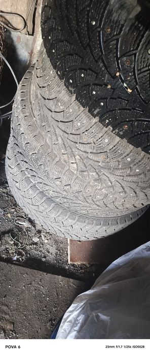 Резина зима  215/65 R16