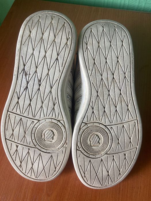 Кроссовки 30 р. 19 см стелька