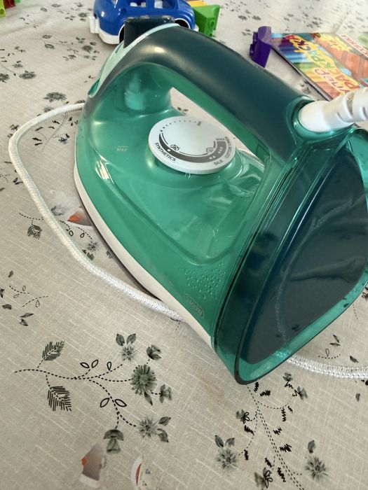 Утюг продам фирмы Филипс
